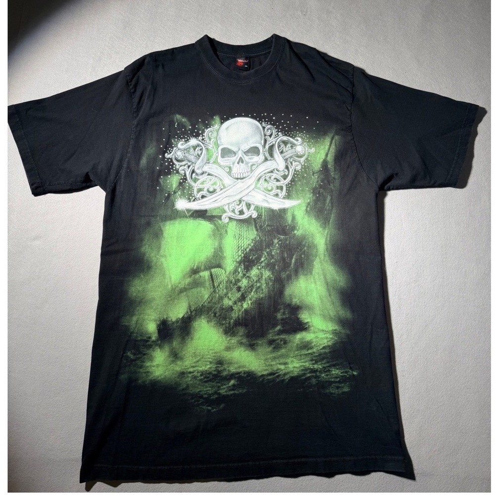 Vintage Y2K T-Shirt Mens 2XL Black Green Skull Pirate Ship Rhinestone Graphic